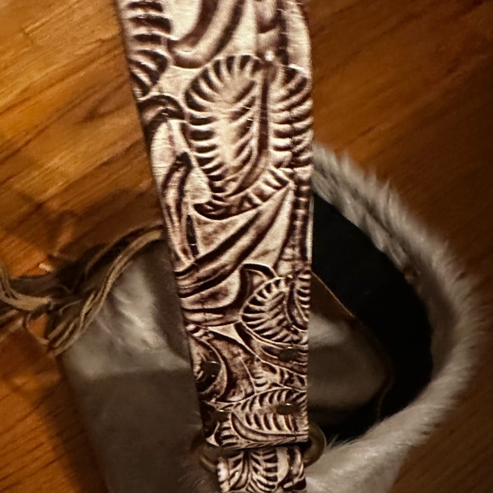 Wild Goose company cowhide and leather shoulder Bucket bag tote w Fringe - Picture 4 of 10